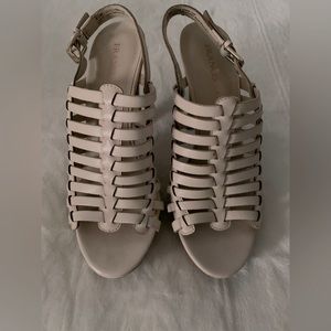 Franco Sarto Beautiful Leather Platform Heels!🔥